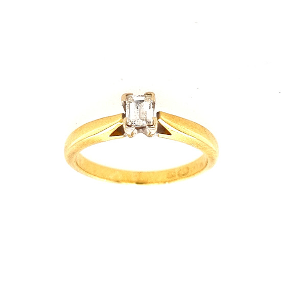 Pre Owned 18ct Princess Cut Diamond Solitaire Ring ZN465